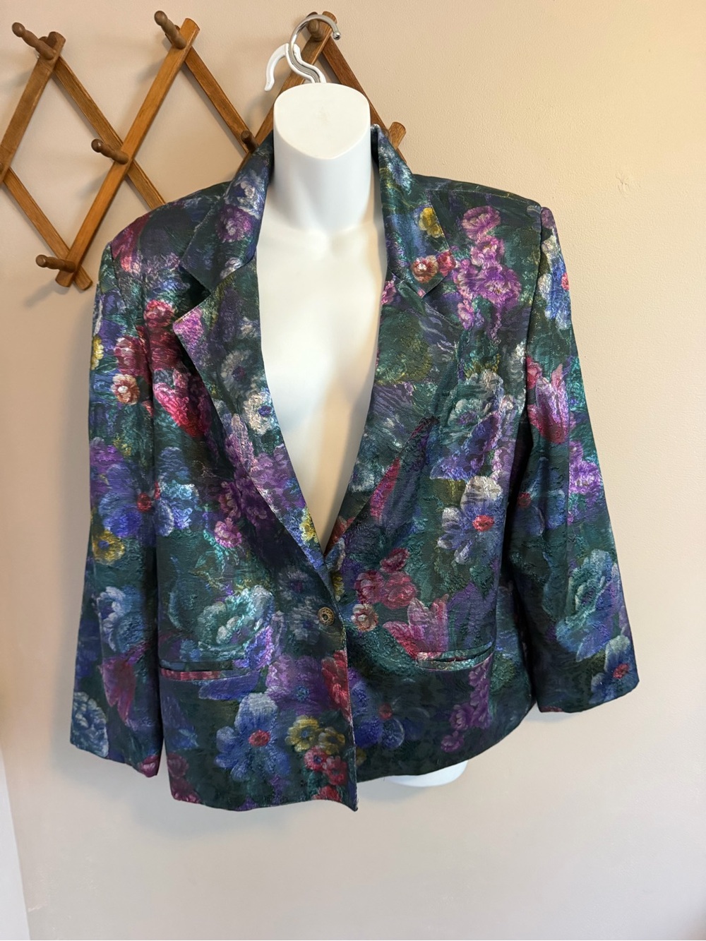 Vintage V.I. Petites Floral Jacquard Tapestry Metallic Blazer Size 14 petite